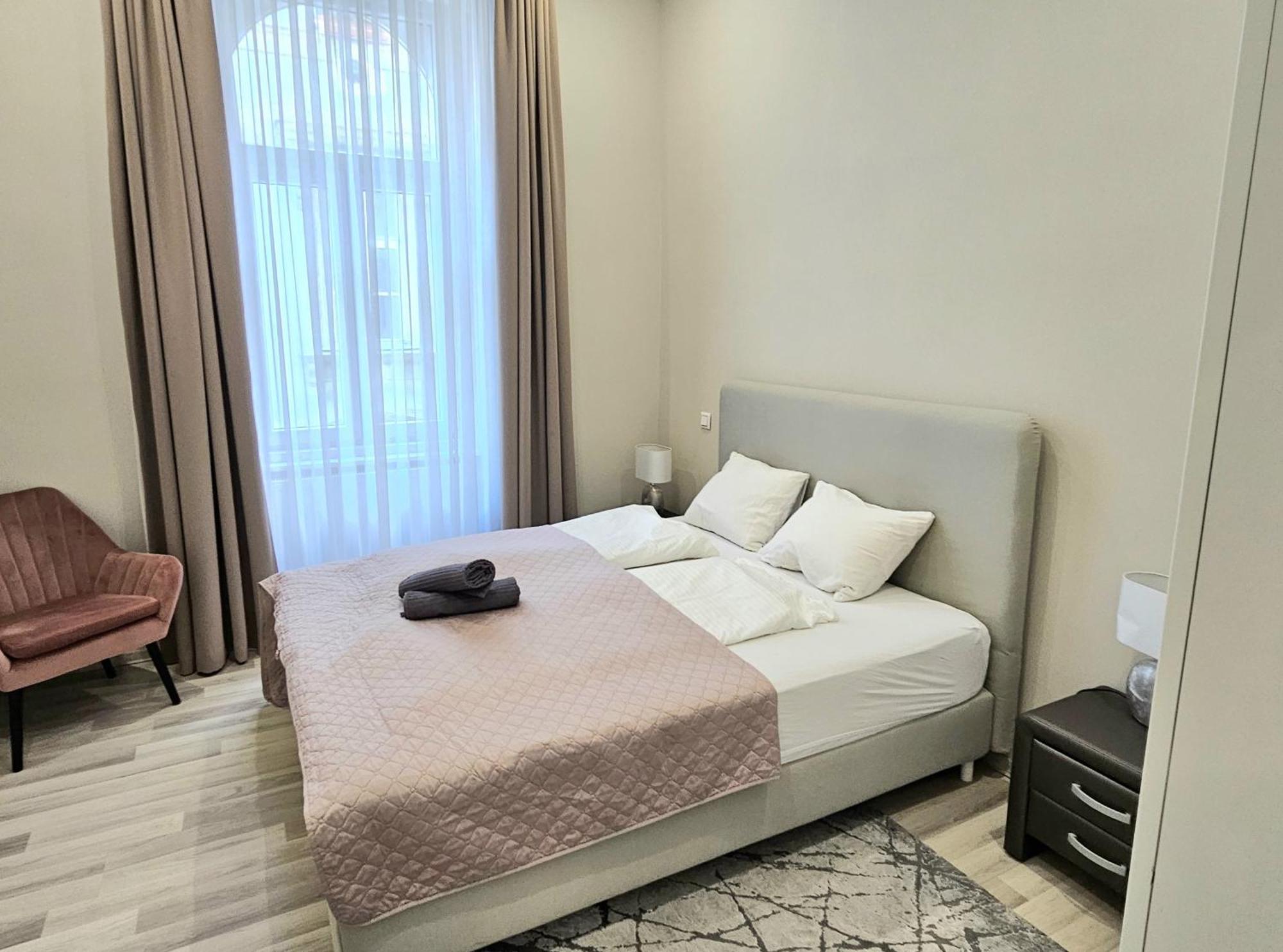 Designer Downtown Gem Apartment Budapest Exterior photo