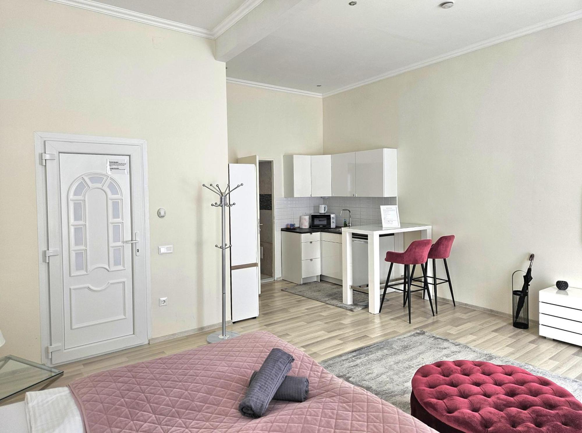 Designer Downtown Gem Apartment Budapest Exterior photo